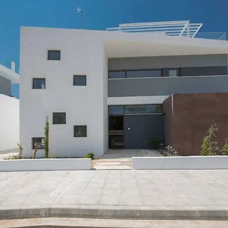 Cyprus In The Sun Nissi Pearl Villas 2 *