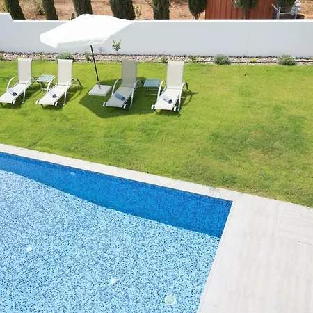 Cyprus In The Sun Nissi Pearl Villas 2