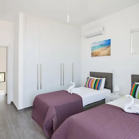 Cyprus In The Sun Nissi Pearl Villas 2 Villa